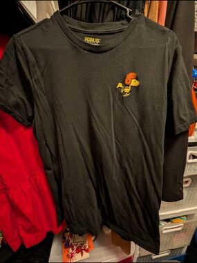 Peanuts Adult Black T-Shirt with Woodstock Embroidery - M